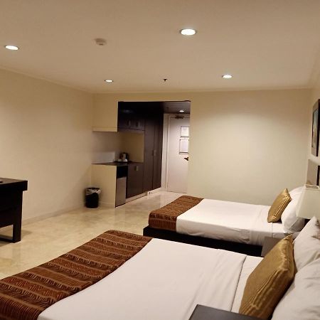 מנילה Paragon Tower Hotel מראה חיצוני תמונה