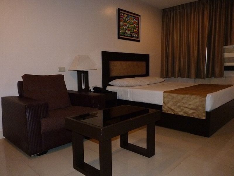 מנילה Paragon Tower Hotel מראה חיצוני תמונה