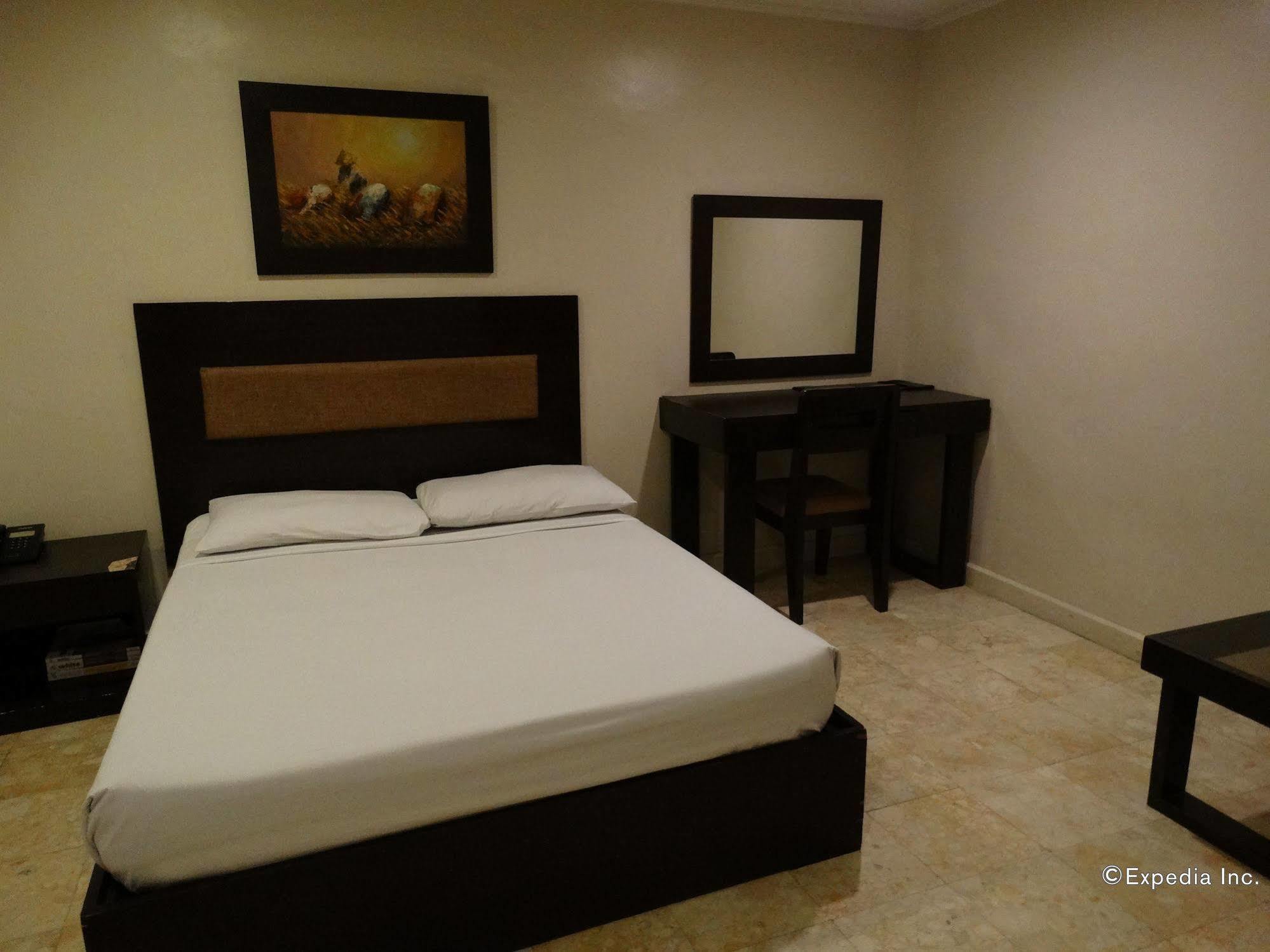 מנילה Paragon Tower Hotel מראה חיצוני תמונה